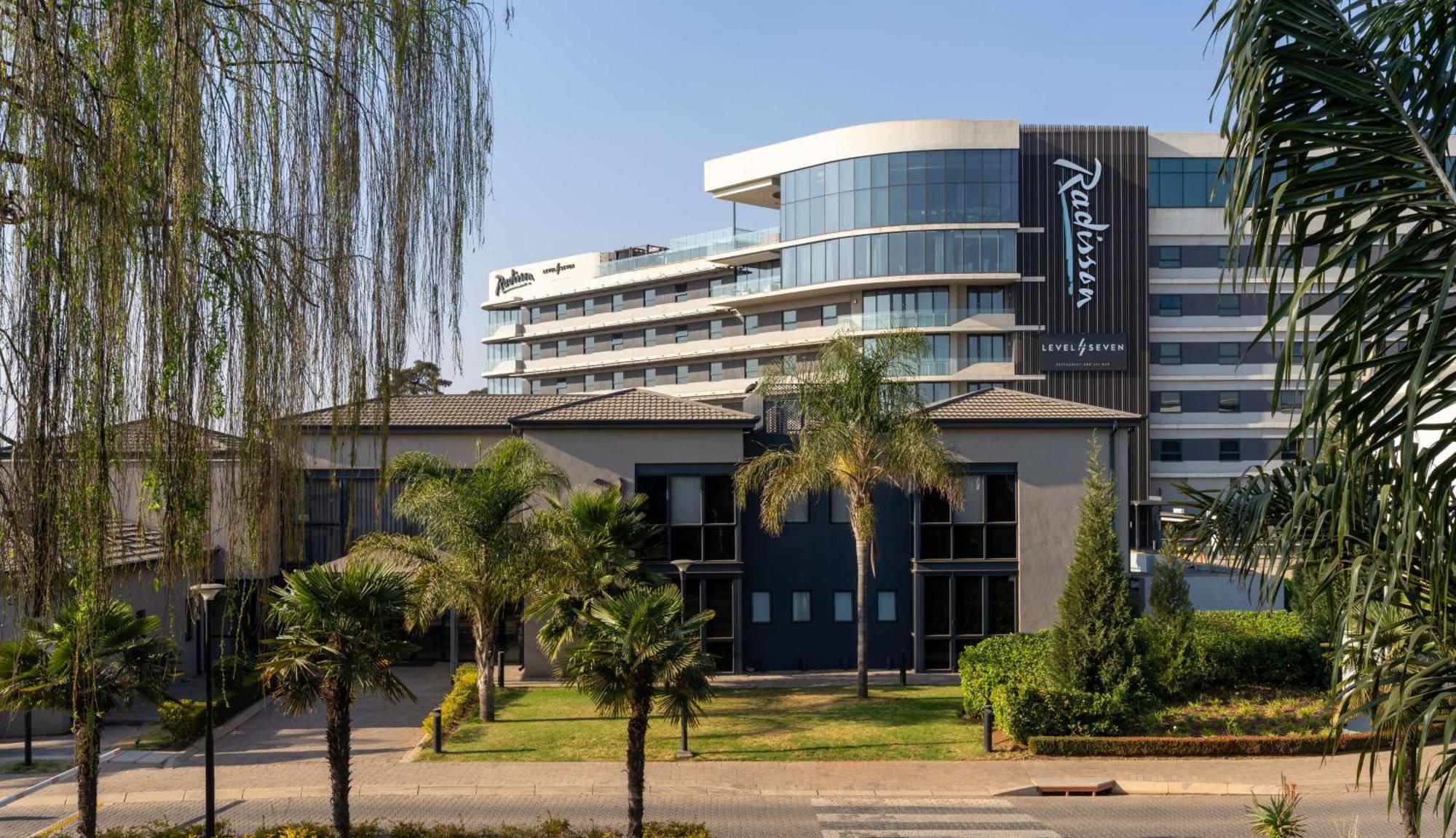 Radisson Hotel And Convention Centre Or Tambo Airport Johannesburg Ngoại thất bức ảnh