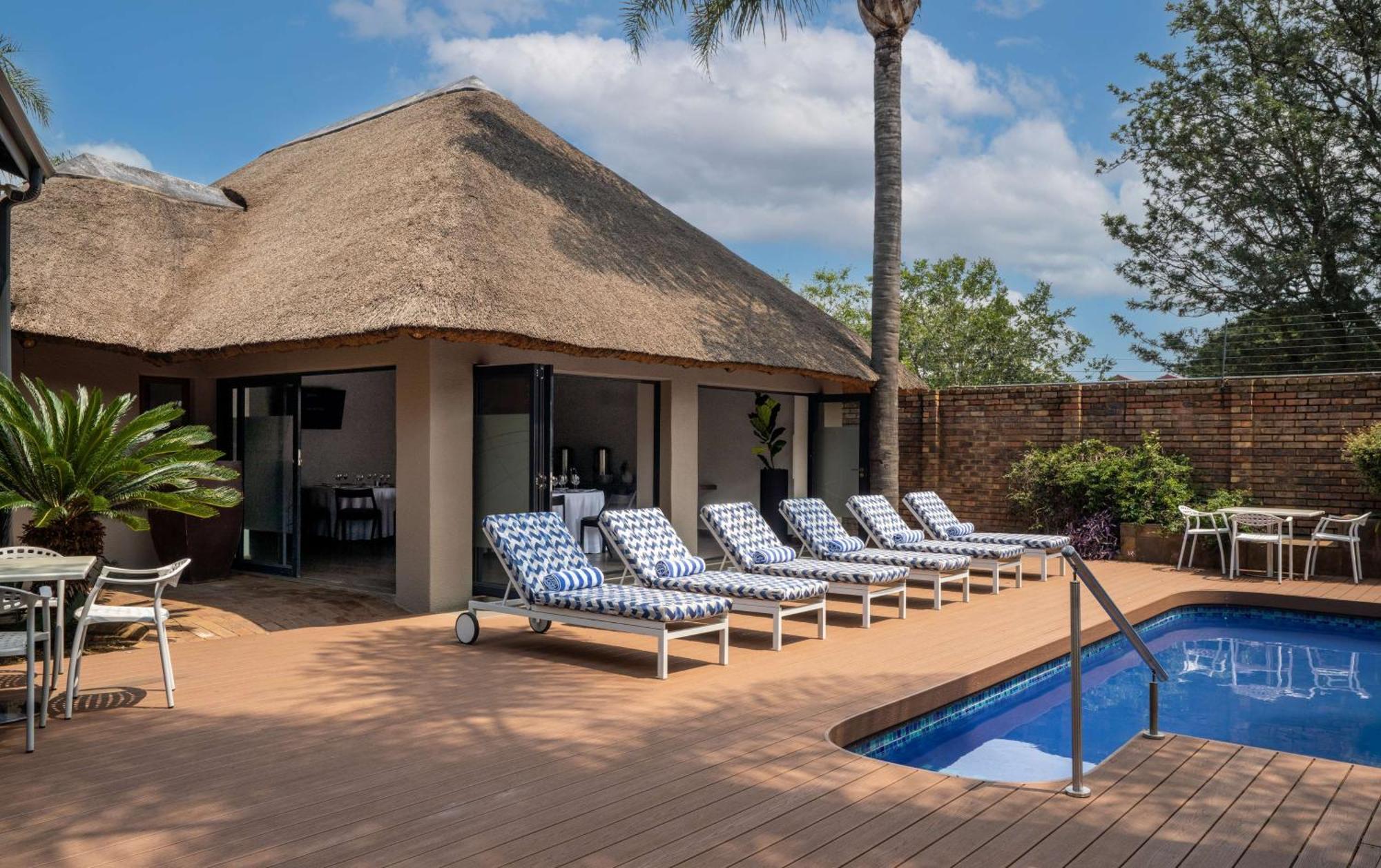 Radisson Hotel And Convention Centre Or Tambo Airport Johannesburg Ngoại thất bức ảnh